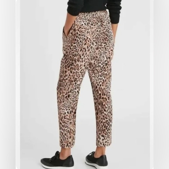 Banana Republic 100% viscose animal print cheetah pants with bow Size Small - Picture 3 of 8